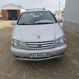 Toyota Sienna 2002