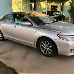 Toyota Camry 2011