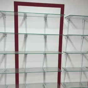 полки стеклянные для магазина