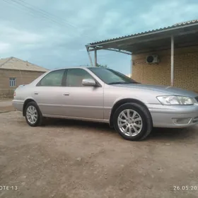 Toyota Camry 2001