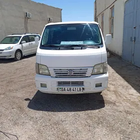 Nissan Urvan 2004