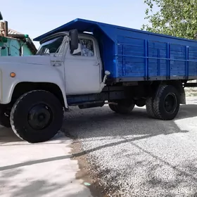 Gaz 53 1990