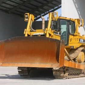 Caterpillar Dozer 2004