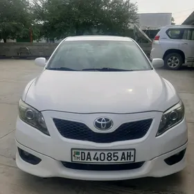 Toyota Camry 2010