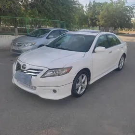 Toyota Camry 2011