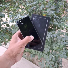 IPHONE 7 128 JET BLACK