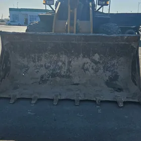 XCMG LW500F 2010