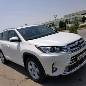 Toyota Highlander 2019