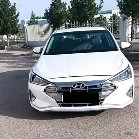 Hyundai Elantra 2020