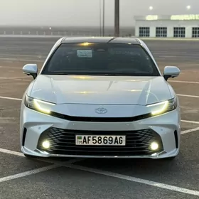 Toyota Camry 2024