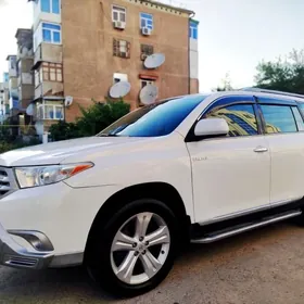 Toyota Highlander 2011