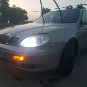 Daewoo Leganza 2000