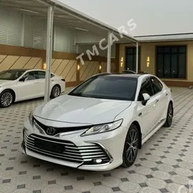 Toyota Camry 2023