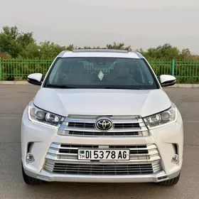 Toyota Highlander 2019
