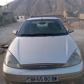 Ford Focus 2000