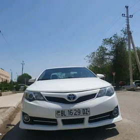 Toyota Camry 2014