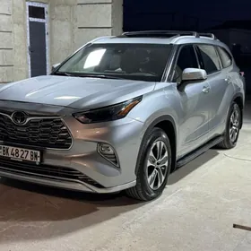 Toyota Highlander 2022