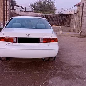 Toyota Camry 1998