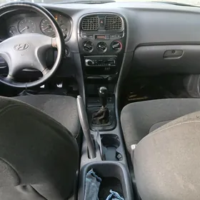 Hyundai Sonata 2000