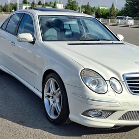 Mercedes-Benz E500 2004
