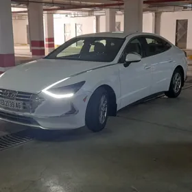 Hyundai Sonata 2021