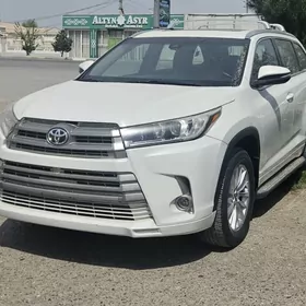 Toyota Highlander 2018