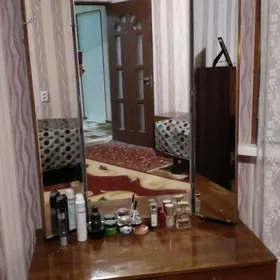 Трюмо