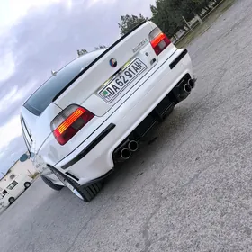 BMW E39 2003