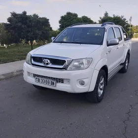 Toyota Hilux 2011