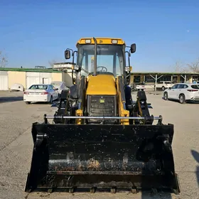 JCB 3CX Pothole Master 2019