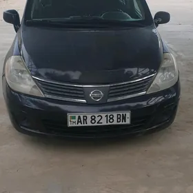 Nissan Versa 2010
