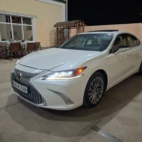 Lexus ES 350 2019