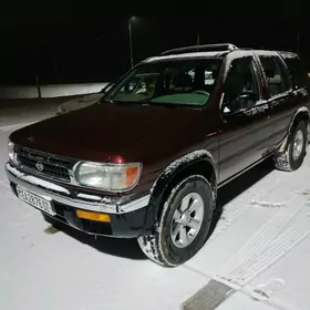 Nissan Pathfinder 1998