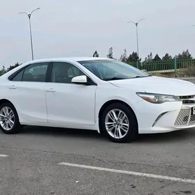 Toyota Camry 2016