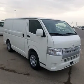Toyota Hiace 2025