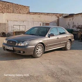 Hyundai Sonata 2001