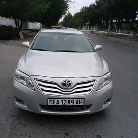 Toyota Camry 2011