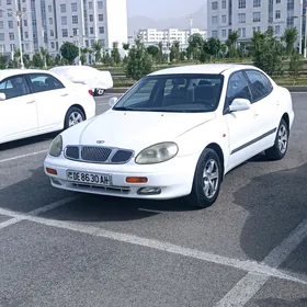 Daewoo Leganza 1998