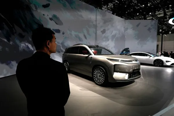 BYD объявила скидки до 35% и обвалила акций китайских автопроизводителей