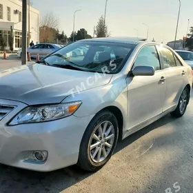 Toyota Camry 2011