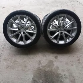 18 lik Aziýada Camry orginal