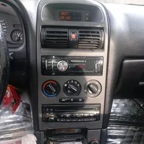 Opel Astra 2003