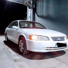 Toyota Camry 2000
