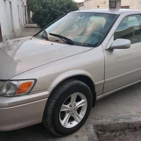 Toyota Camry 2001