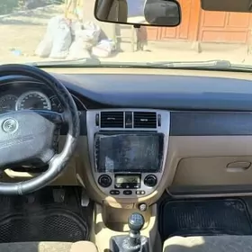 Daewoo Lacetti 2004