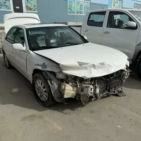 Toyota Camry 1999