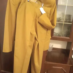 МУЖСКИЕ КОСТЮМЫ НОВЫЕ