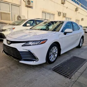 Toyota Camry 2022