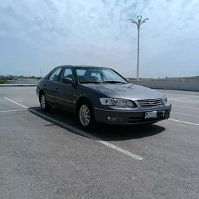 Toyota Camry 2001