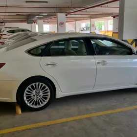 Toyota Avalon 2017